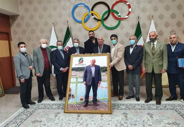 تقدیر از پیشکسوتان بوکس با حضور رئیس کمیته ملی المپیک تقدیر از پیشکسوتان بوکس با حضور رئیس کمیته ملی المپیک