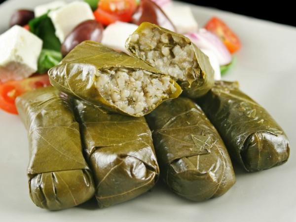 طرز تهیه دلمه برگ مو بدون گوشت به 2 روش خوشمزه و گیاهی طرز تهیه دلمه برگ مو بدون گوشت به 2 روش خوشمزه و گیاهی