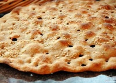 توزیع نان کامل در 17 نانوایی شیراز برای اولین بار در کشور ، مهمترین عامل ضد سرطان گندم را فدای سفید شدن نان نموده ایم